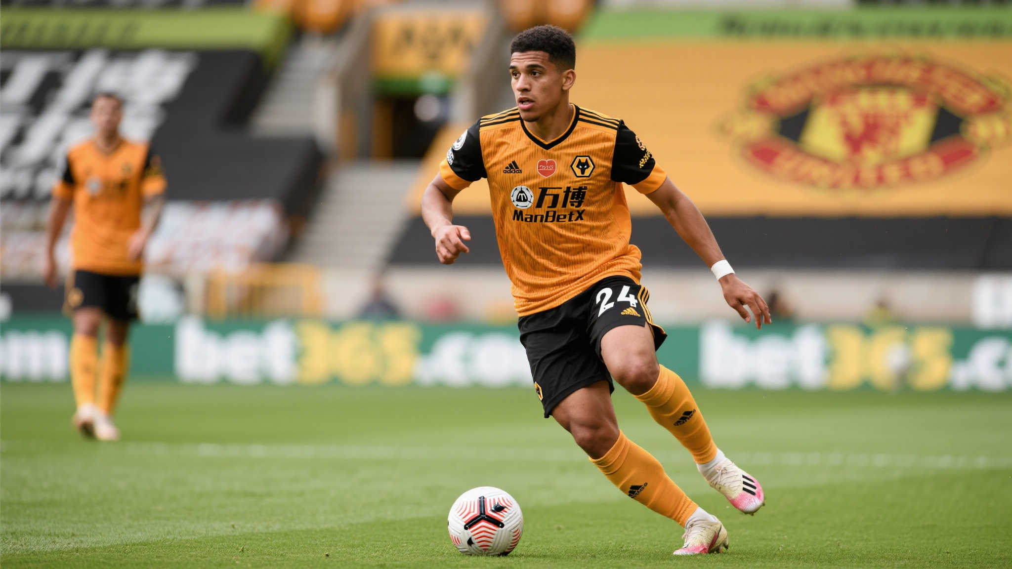 仅是俱乐部 仅是俱乐部